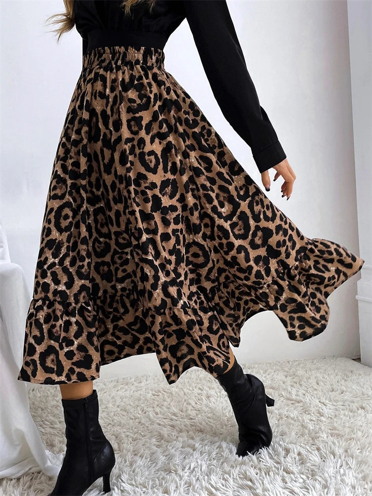 Falda midi de leopardo con cintura alta