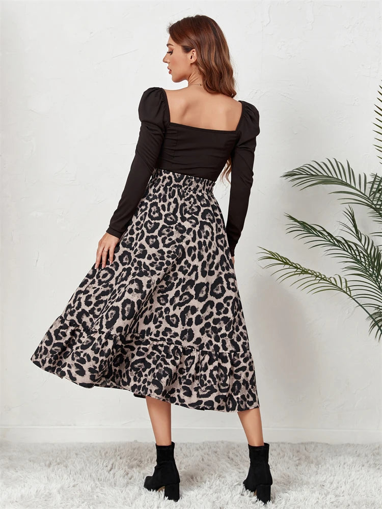 Falda midi de leopardo con cintura alta