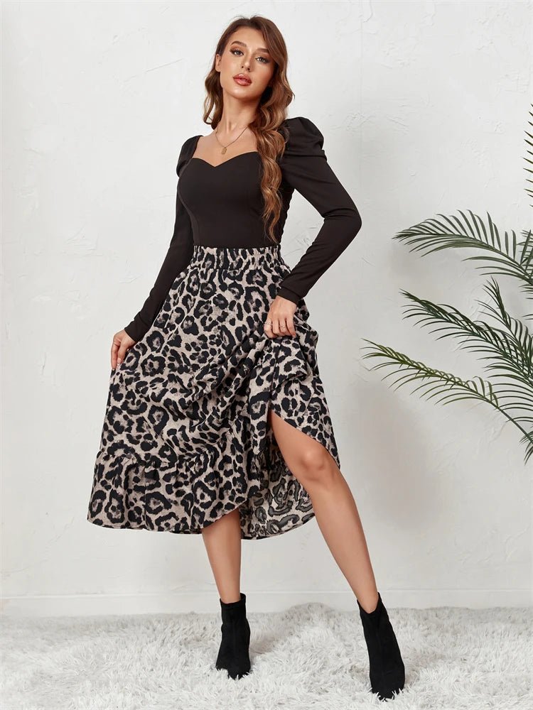 Falda midi de leopardo con cintura alta